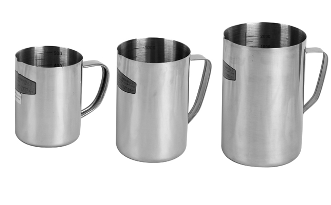 Stainless steel measuring cup