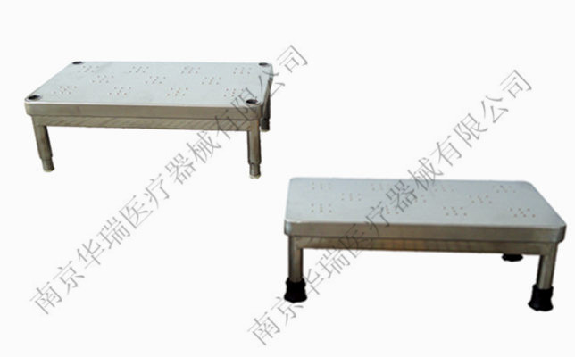 不锈钢踏脚凳Ⅰ型C081、Ⅱ型C082